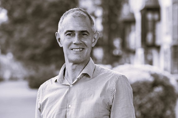 Photo of Bruce Roxburgh